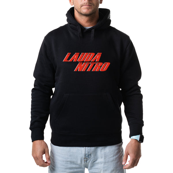Kapuutsiga pusa "LAUDA NITRO" tekstiga